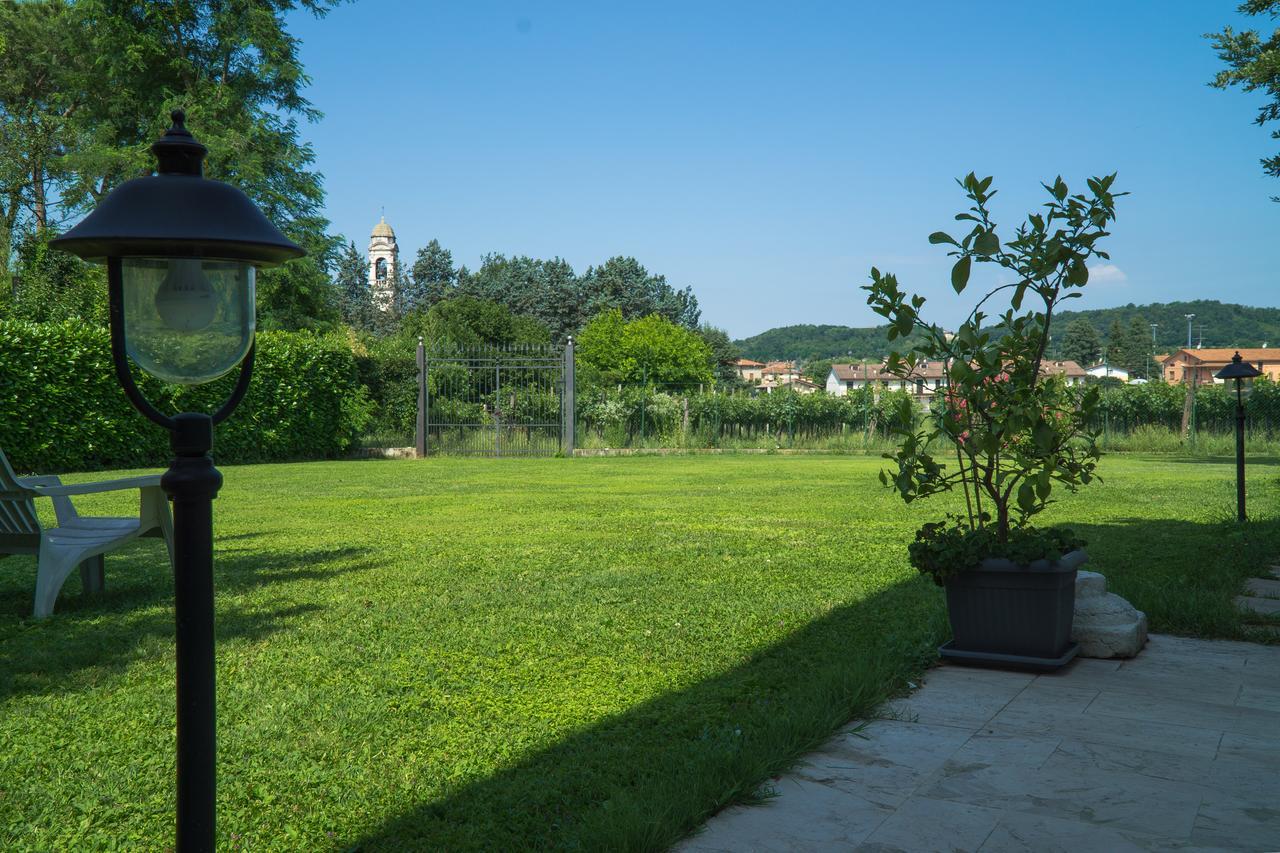 Villa Franca In Franciacorta Passirano Extérieur photo